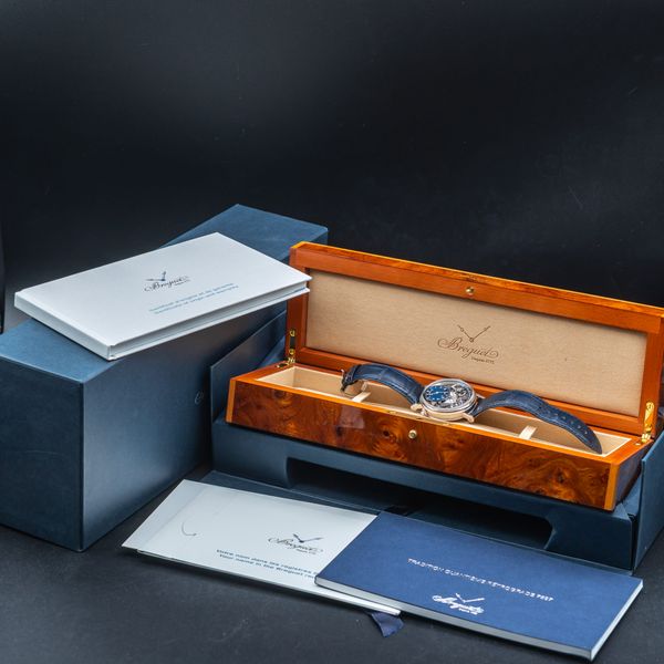 Breguet Tradition 7597BB/GY/9WU